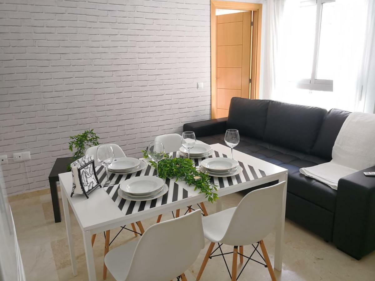 Apartamento La Victoria Malaga Exterior photo